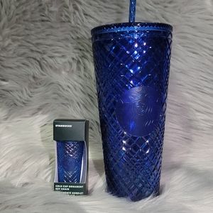 Starbucks tumbler and keychain